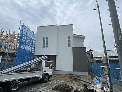 【A棟　外観】