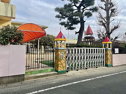 豊川幼稚園 約100m(徒歩約2分　自転車約1分)