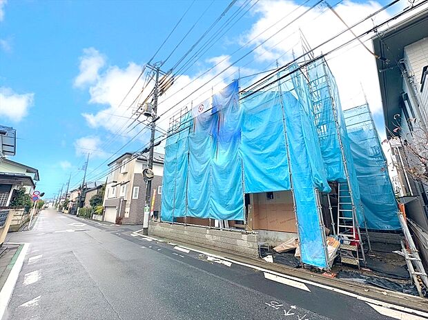 【現地外観写真】住みやすさと利便性を兼ね備えた立地。高い住宅性能を備えた安心で暮らしやすい住まいです。