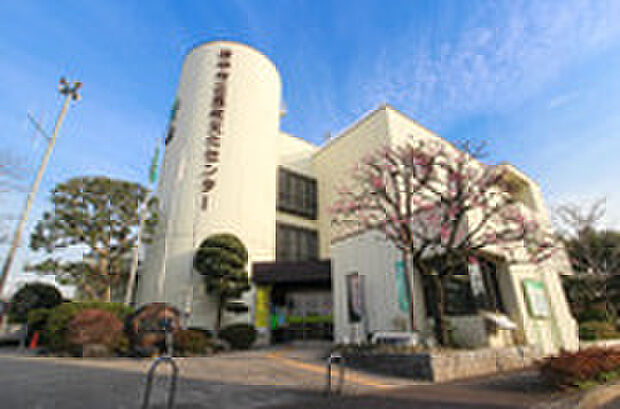 府中市立是政図書館(約360m)