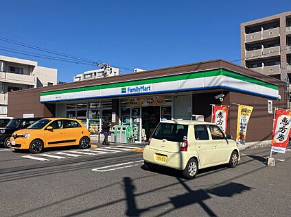 ファミリーマート宇宿1丁目店 約290ｍ（徒歩4分）