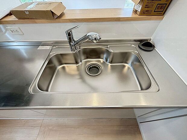 【その他設備】広いシンクはお料理前後も使いやすく便利です♪