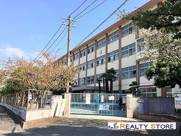 福岡市立壱岐中学校(約1,100m)