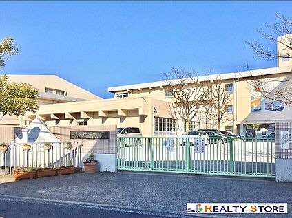 福岡市立飯倉中央小学校 750m