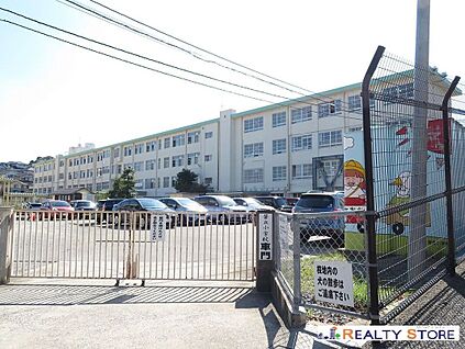 福岡市立笹丘小学校 550m