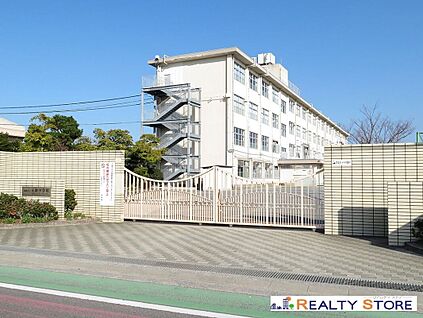 福岡市立元岡中学校 1400m