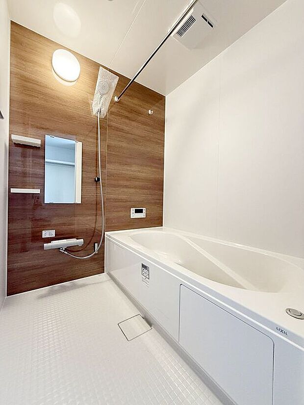 【バス】☆1号棟☆【ユニットバス】浴室乾燥暖房機付き♪追炊き機能があるので遅く帰ってきた家族も温かなお風呂タイム♪