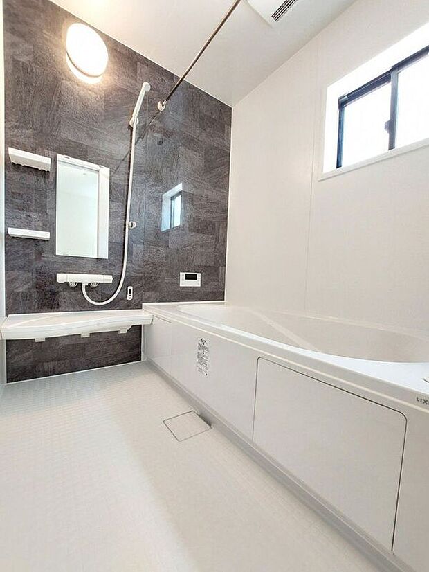 【同仕様画像 (バス)】【同仕様画像】