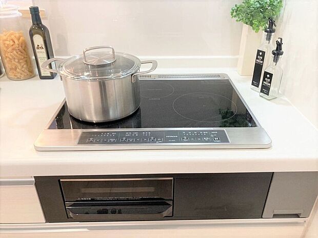 【その他設備】【IHクッキングヒーター】火を使わないので火事の心配がグッと減ります♪お手入れ・お掃除も楽々♪
