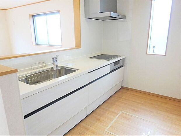 【同仕様画像 (キッチン)】【同仕様画像】