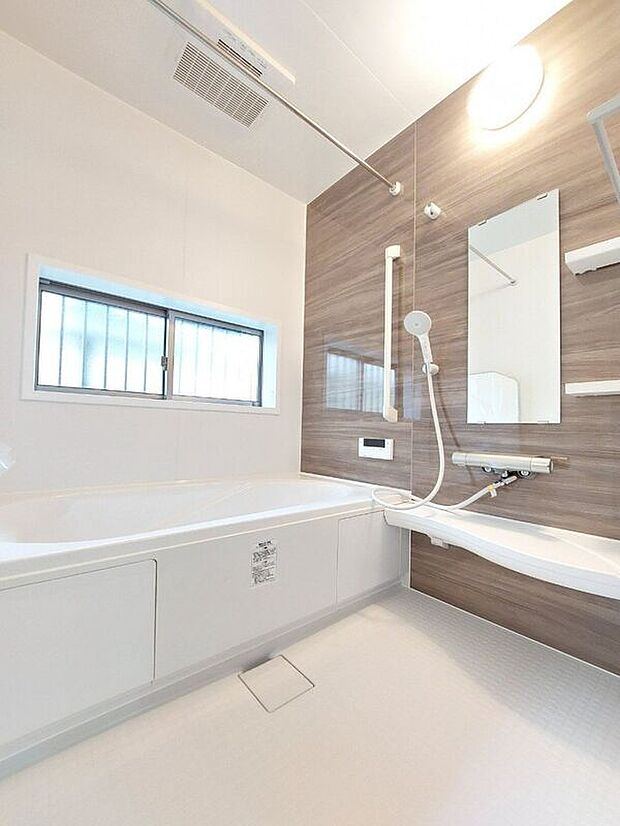 【同仕様画像 (バス)】【同仕様画像】