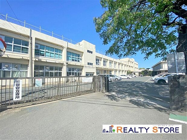 福津市立福間小学校(約190m)