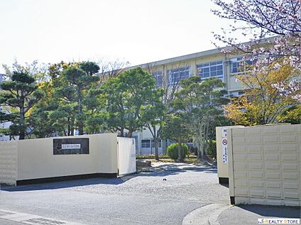 福岡市立多々良中学校 1100m
