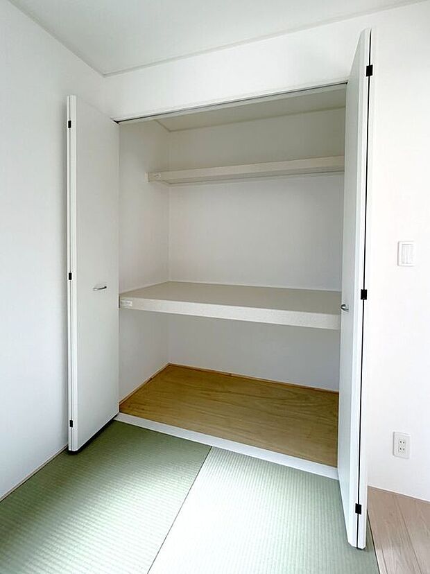 ☆押入☆衣類やお布団収納に便利♪お部屋がスッキリ片付きます♪