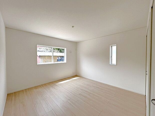 ☆8.5洋室☆大きなベッドを置いても広々としたお部屋♪主寝室におすすめです♪