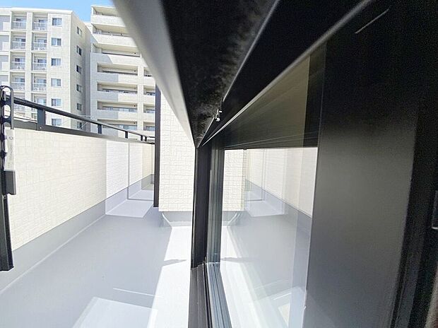 【バルコニー】☆バルコニー☆2部屋から出入り可能なバルコニー♪日当たり風通し良好です♪