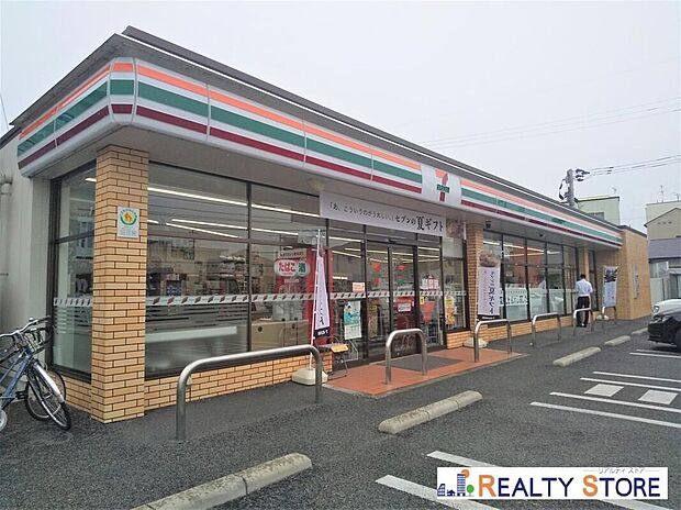 セブンイレブン熊本渡鹿5丁目店(約540m)