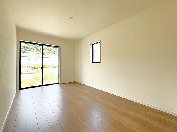 【寝室】☆7.75帖洋室☆大容量WIC完備♪主寝室におすすめです♪