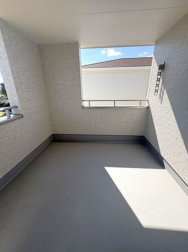 【バルコニー】☆バルコニー☆天候に左右されにくく使いやすいインナーバルコニー♪