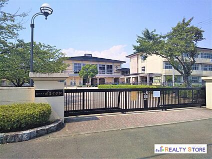 熊本市立日吉中学校 1500m
