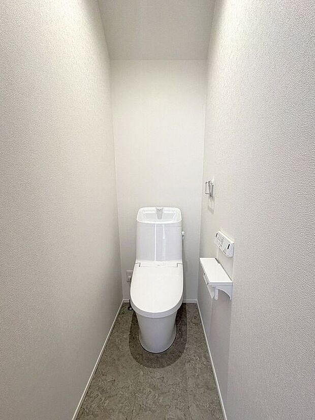 【トイレ】☆トイレ☆明るく清潔感のあるトイレ空間♪来客時にも安心です♪