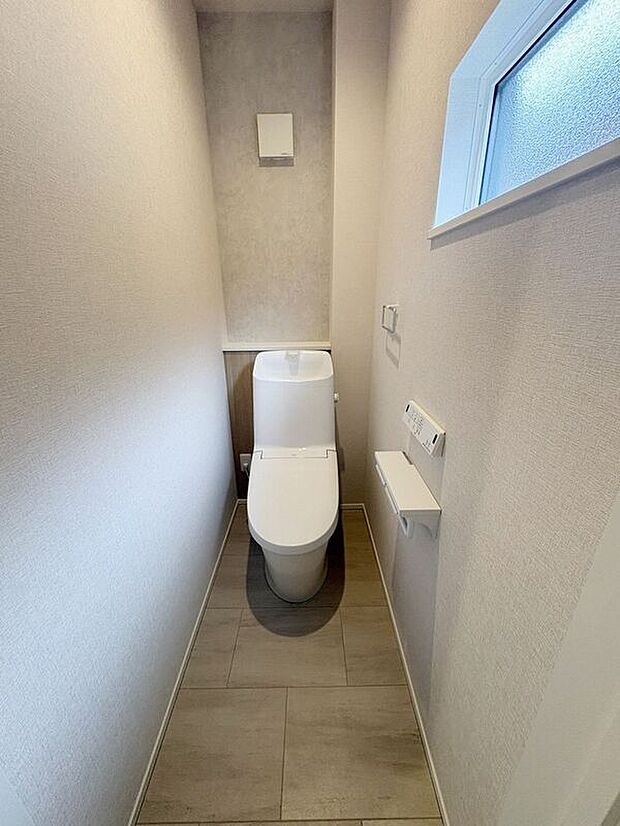 【トイレ】☆トイレ☆明るく清潔感のあるトイレ空間♪来客時にも安心です♪
