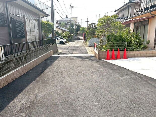 【前面道路含む外観】☆前面道路☆