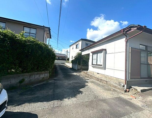 【前面道路含む外観】☆前面道路☆