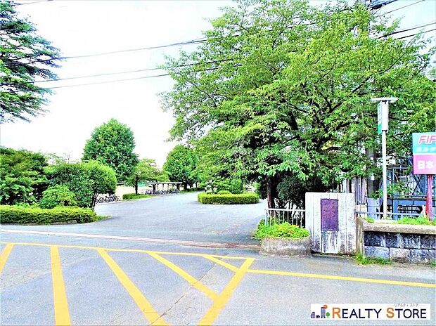 大津町立大津中学校(約1,200m)