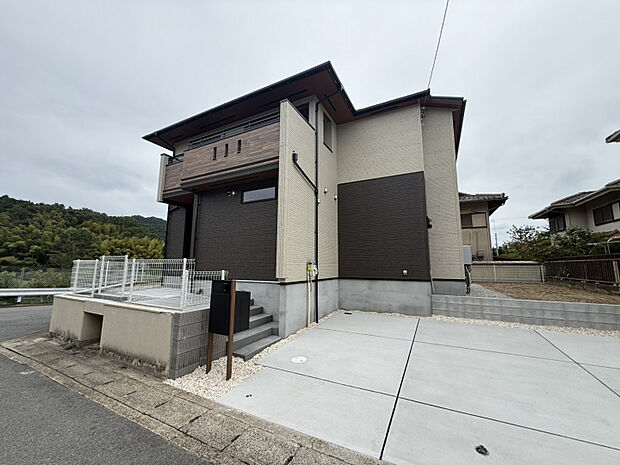 外観写真（1）号棟　【外観 ｜ 1号棟】2026.9.10撮影 完成いたしました！お気軽にお問い合わせください。
