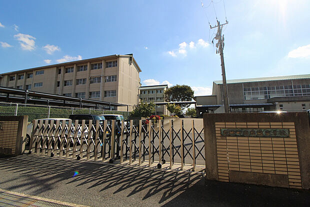 広陵中学校（約876m）