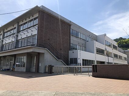 大野西小学校・大野中学校 700m(徒歩9分)