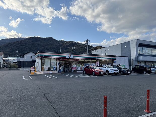 セブンイレブン大野中央店（約550m）