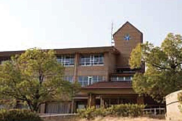 大野東中学校(約1,800m)