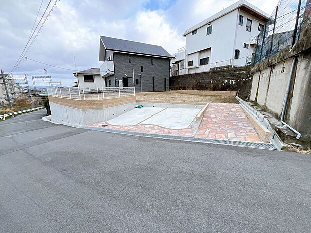 自然とうまく調和した環境の良い地域です。
毎日を快適に気持ちよく過ごしていただけます。