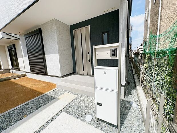 【宅配ボックス】(同社施工事例)