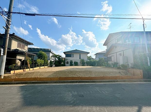 【現地】自然とうまく調和した環境の良い地域です。
毎日を快適に気持ちよく過ごしていただけます。