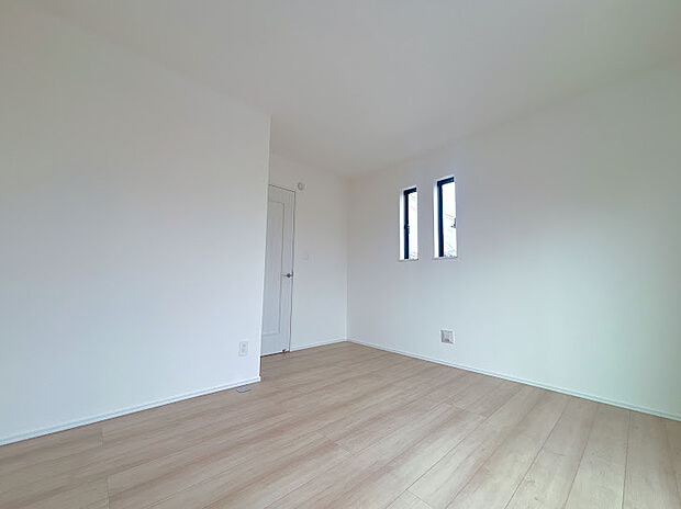 【洋室】窓から風を感じられる快適なお部屋です。