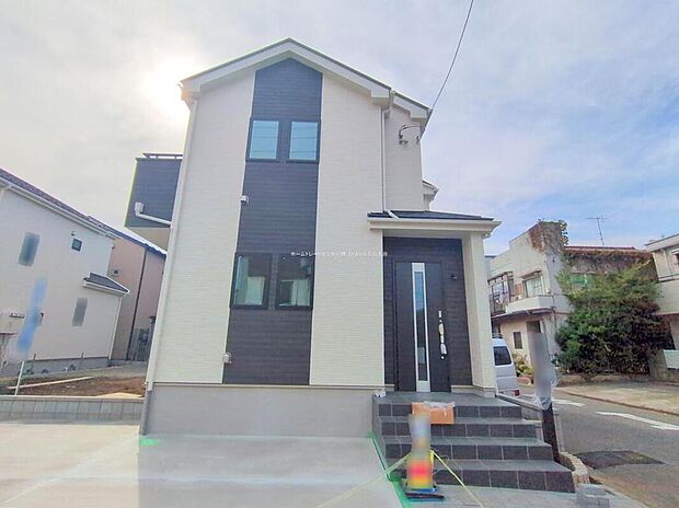 ※A号棟
気になった物件すぐにご見学対応させていただきます♪平日・お仕事帰りなど、いつでもご案内可能です♪周辺環境と併せて、実際に現地をご確認ください♪