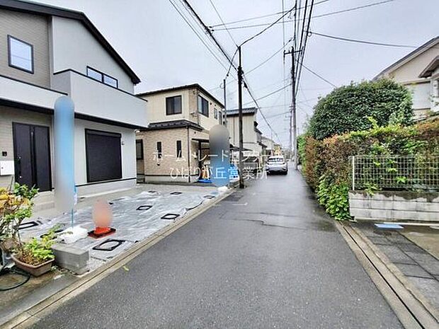 【☆前面道路含む現地写真☆】気持ちの良い青空に栄える建物となっております。完全に完成いたしましたので、ご自由にお好きなだけご見学いただけます。この機会にぜひ見に来てください。
