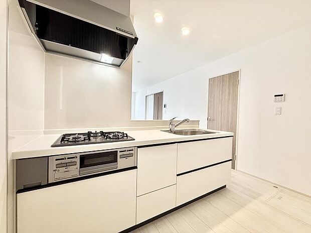 ■シンプルで美しく心地よい時間を生むキッチン空間