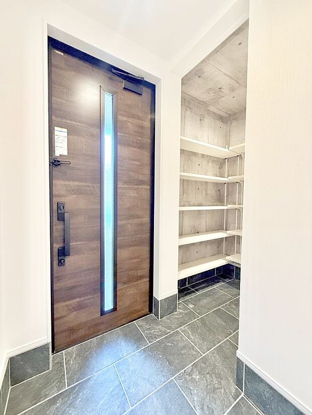 ■ ここから始まる一日、すっきり整った玄関