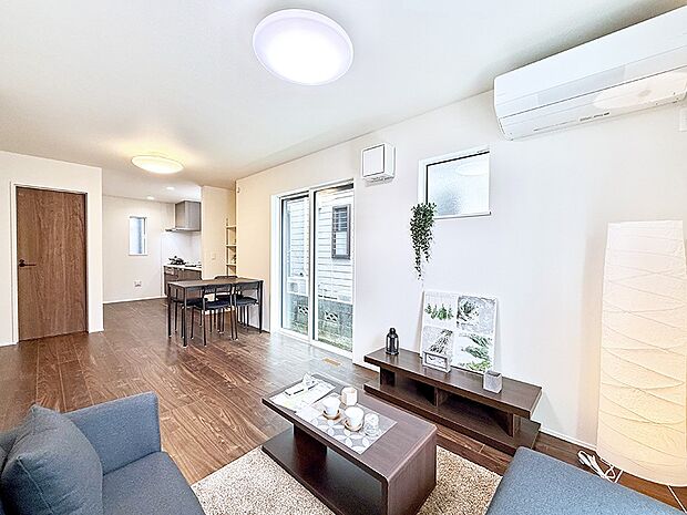 いつの間にか家族が集まっちゃうそんなリビングいいですよね