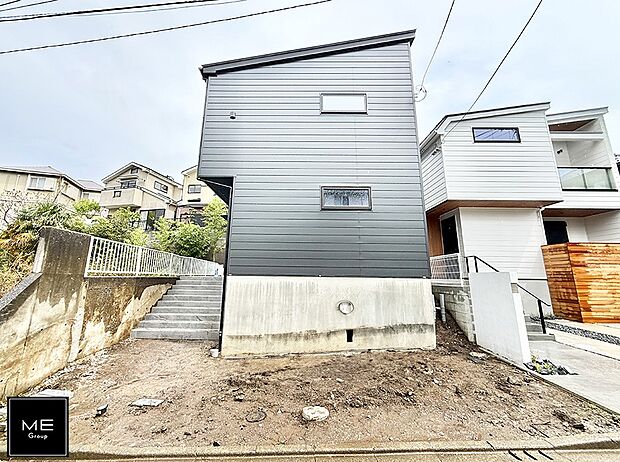 ■前面が袋小路状の為、車通りが少なく安心