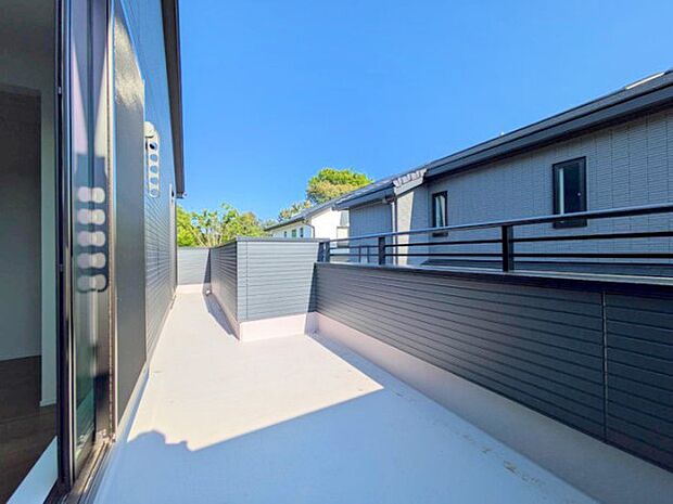 ■お洗濯物がよく乾く陽当たり良好のバルコニー