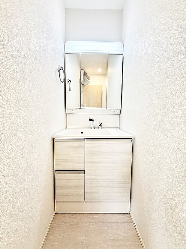 【洗面台・洗面所】■朝の準備がスムーズにできる広さです