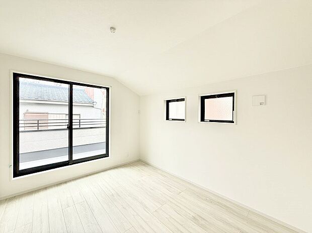 【洋室】■優雅で穏やかな時間が流れる空間