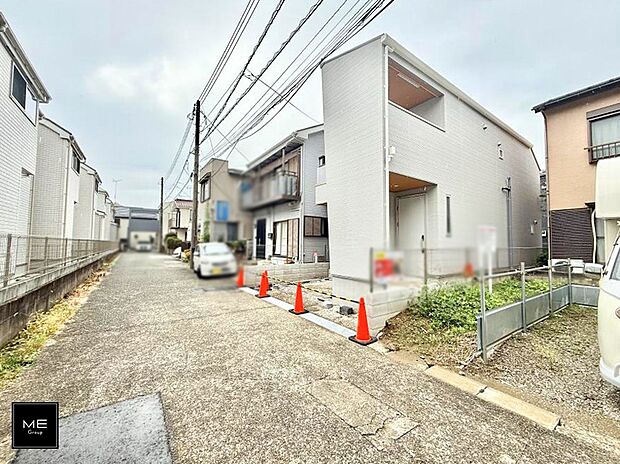 【前面道路含む現地写真】■家族とのお出かけが楽しくなる環境です