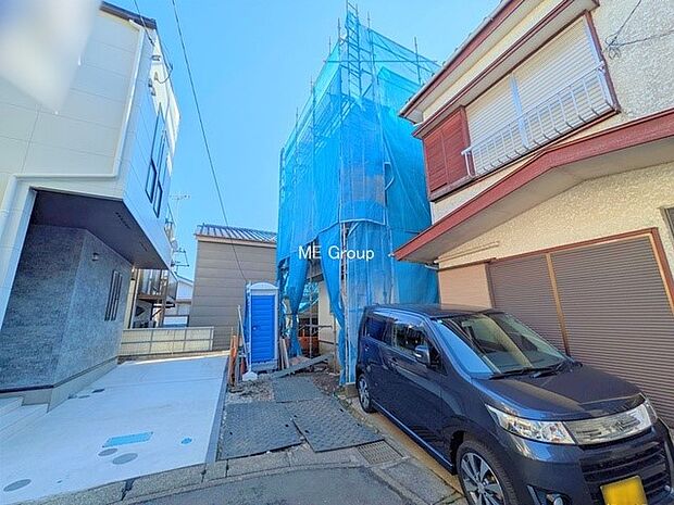 【現地外観写真】■暮らしを彩る充実した設備仕様が備わった住まい
