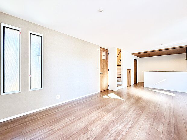 【リビングダイニング】■シンプルだけど贅沢、大切な人と過ごす心がほどける空間